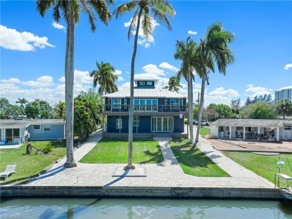 Brookside, 1836 Harbor Ln, Naples, Florida 34104, image 2