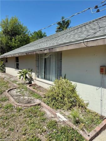 Russell Park, 226 Kingston Dr, Fort Myers, Florida 33905, image 3
