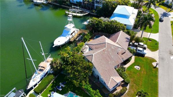 1748 Jewel Box Dr, Sanibel, Florida 33957, image 1