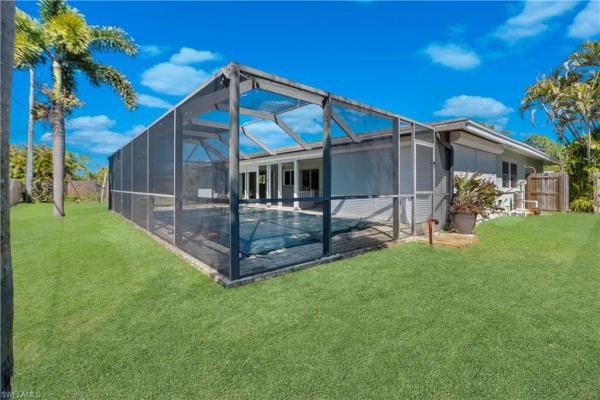 Fort Myers Villas, 2366 Woodland Ter, Fort Myers, Florida 33907, image 3
