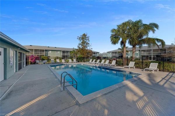 154 E Cypress Way #1102, Naples, Florida 34110, image 1