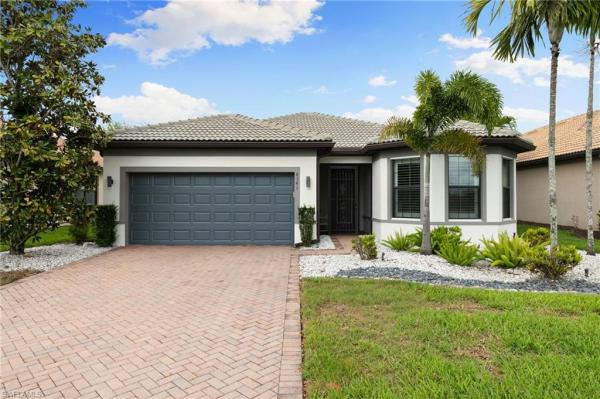 6341 Liberty St, Naples, Florida 34142, image 2