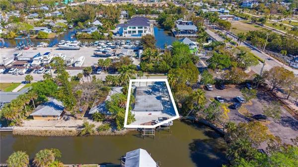 Gulf Shores, 2836 Bayview Dr, Naples, Florida 34112, image 2