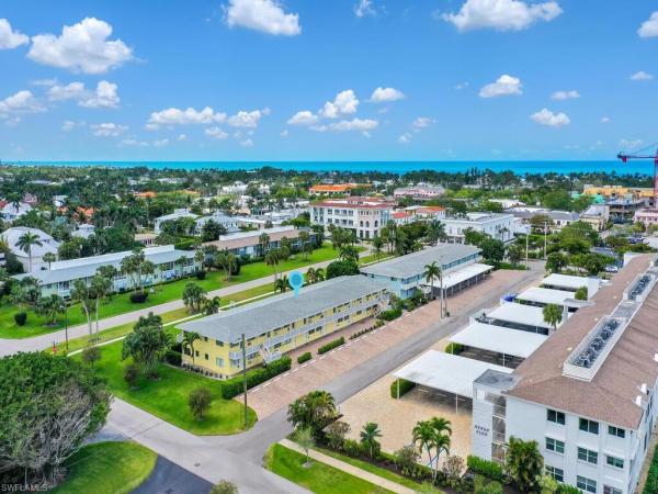 Bonaire Club, 473 S 12th Ave #B8, Naples, Florida 34102, image 2