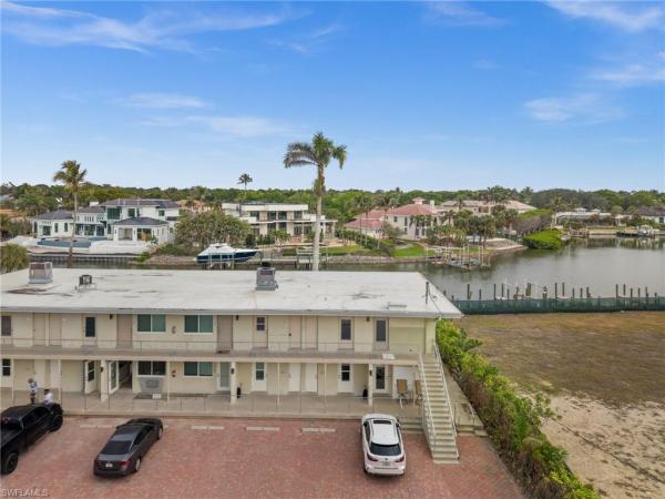 Lago Mar, 1550 N Gulf Shore Blvd #E2, Naples, Florida 34102, image 2