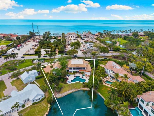 Port Royal, 2325 Lantern Ln, Naples, Florida 34102, image 2