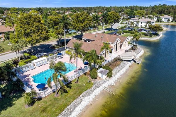 St George At Crown Pointe, 1747 Reuven Cir #4, Naples, Florida 34112, image 3