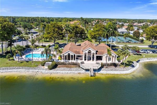 St George At Crown Pointe, 1747 Reuven Cir #4, Naples, Florida 34112, image 2