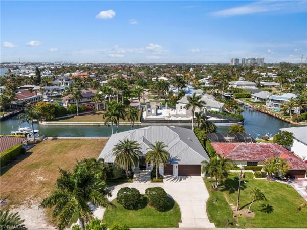 Royal Harbor, 1467 Marlin Dr, Naples, Florida 34102, image 2