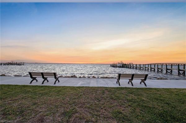 Georgetown, 28 George Town, Fort Myers, Florida 33919, image 2
