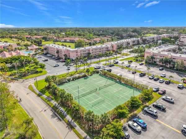 Turtle Lake Golf Colony, 180 Turtle Lake Ct #206, Naples, Florida 34105, image 2