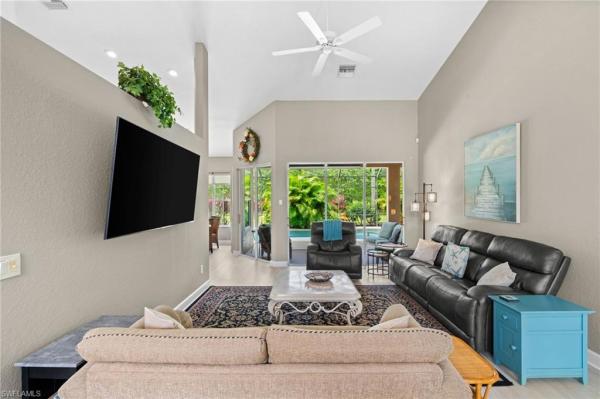 Mustang Island, 8888 Mustang Island Cir, Naples, Florida 34113, image 2