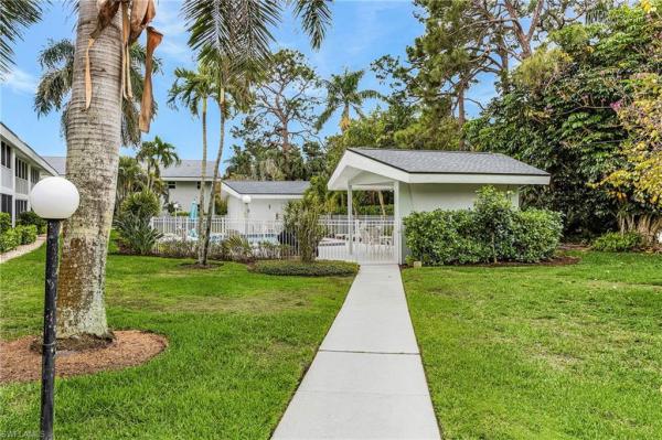 Park Place At Park Shore, 4126 Belair Ln #C4, Naples, Florida 34103, image 2