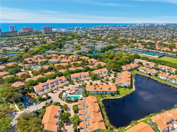 8420 Excalibur Cir #R6, Naples, Florida 34108, image 3