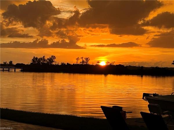 Russell Park, 4835 Riverside Dr, Fort Myers, Florida 33905, image 1