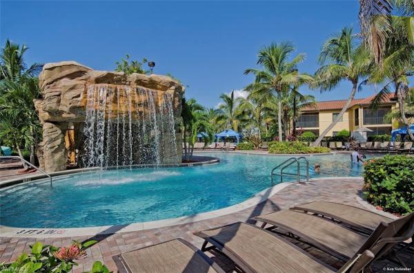 The Cottages At Naples Bay Resort, 1035 Sandpiper St #F-104, Naples, Florida 34112, image 2