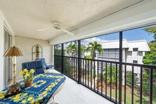 Hidden Lake Villas At Park Shore, 788 Park Shore Dr #D30, Naples, Florida 34103, image 2