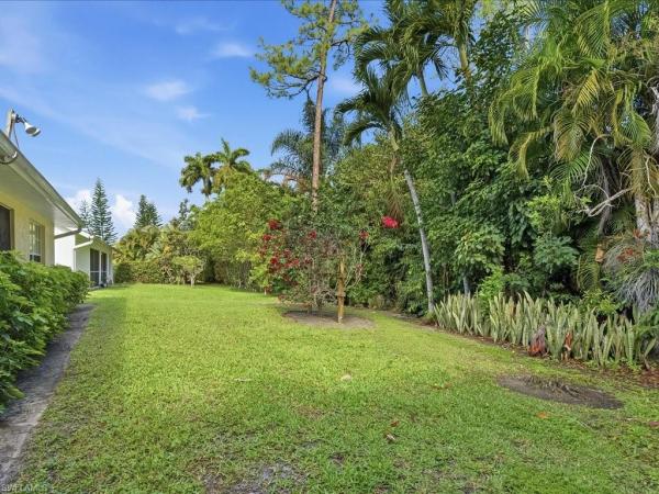 Crown Pointe East, 2305 Piccadilly Circus, Naples, Florida 34112, image 2