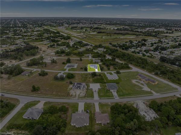 Lehigh Acres, 343 Pullman St, Lehigh Acres, Florida 33974, image 2