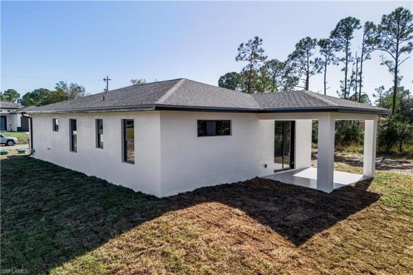 Lehigh Acres Residential, 322 S Loire Ave, Lehigh Acres, Florida 33974, image 2