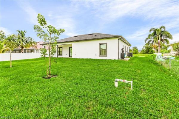 Cape Coral Residential, 1630 17th Ter, Cape Coral, Florida 33909, image 2