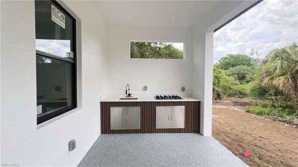 Lehigh Acres, 1615 Plumosa Ave, Lehigh Acres, Florida 33972, image 3