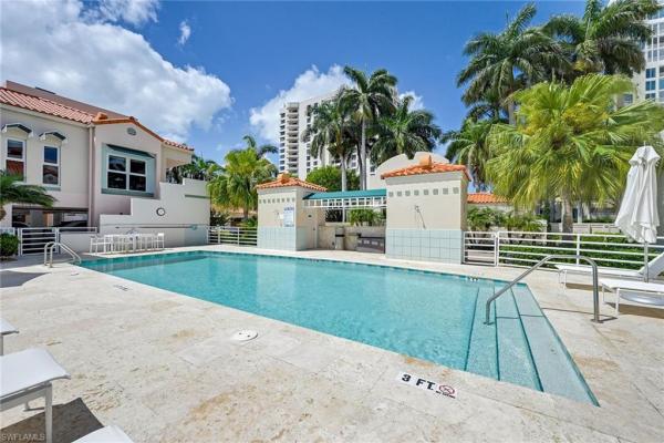 Tropics At Park Shore, 4530 N Gulf Shore Blvd #2-122, Naples, Florida 34103, image 2