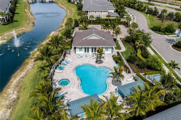 6954 Avalon Cir #707, Naples, Florida 34112, image 2