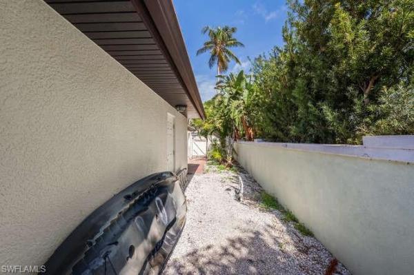 Olde Naples, 778 S Broad Ct, Naples, Florida 34102, image 1