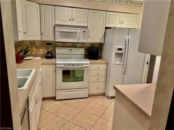 Lakewood Villas, 4187 Lakewood Blvd #E13, Naples, Florida 34112, image 2
