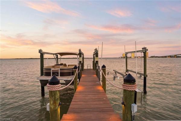 Laguna Shores, 280 Estrellita Dr, Fort Myers Beach, Florida 33931, image 1