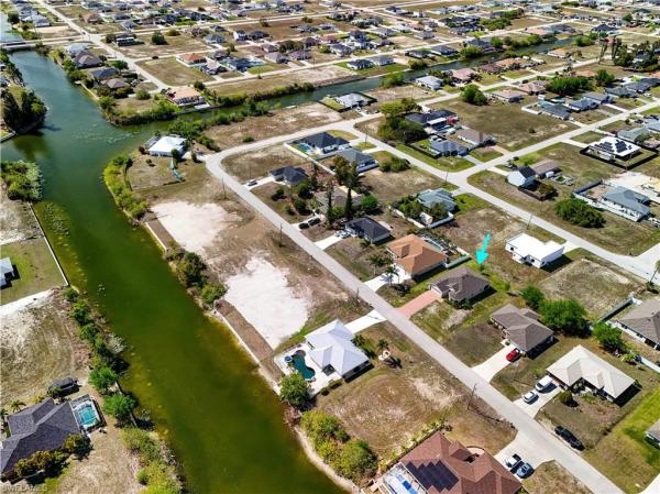 Cape Coral Residential, 211 20th St, Cape Coral, Florida 33909, image 2