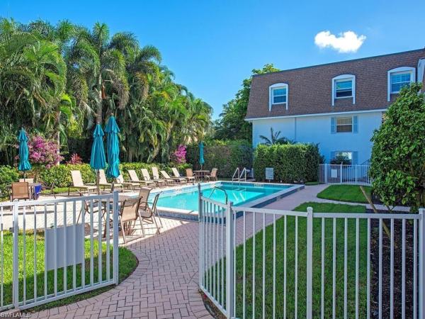 Pierre Club At Olde Naples, 1222 Gordon Dr #4, Naples, Florida 34102, image 2