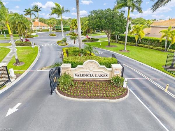 Valencia Lakes, 2099 Grove Dr, Naples, Florida 34120, image 2
