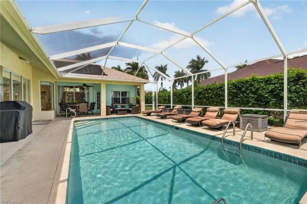 Briarwood, 1954 Terrazzo Ln, Naples, Florida 34104, image 2