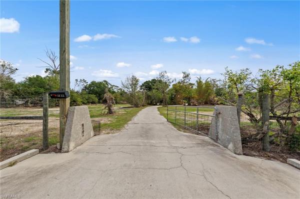 7231 Westwood Acres Rd, Fort Myers, Florida 33905, image 1