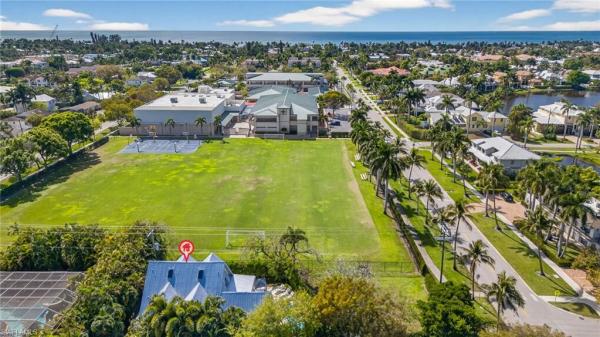 Olde Naples, 660 S 8th Ave, Naples, Florida 34102, image 2