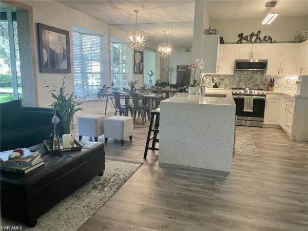 56 Silver Oaks Cir #102, Naples, Florida 34119, image 2