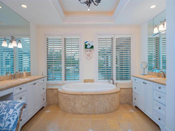 Port Royal, 3580 Gin Ln, Naples, Florida 34102, image 2