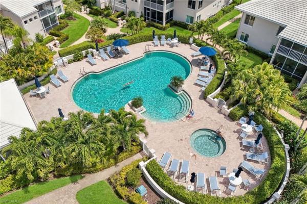 5817 Glencove Dr #402, Naples, Florida 34108, image 2