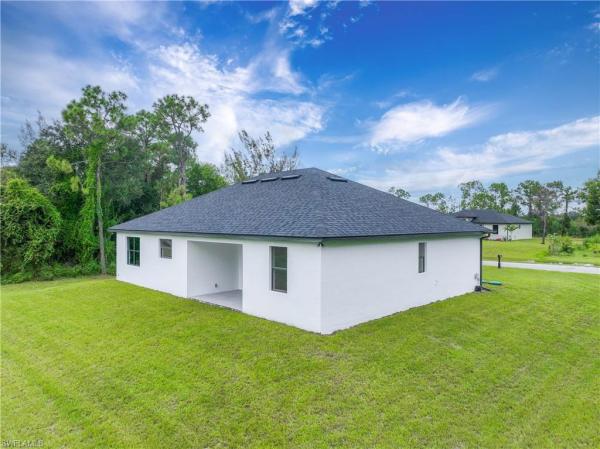 Lehigh Acres, 2619 W 23rd St, Lehigh Acres, Florida 33971, image 2