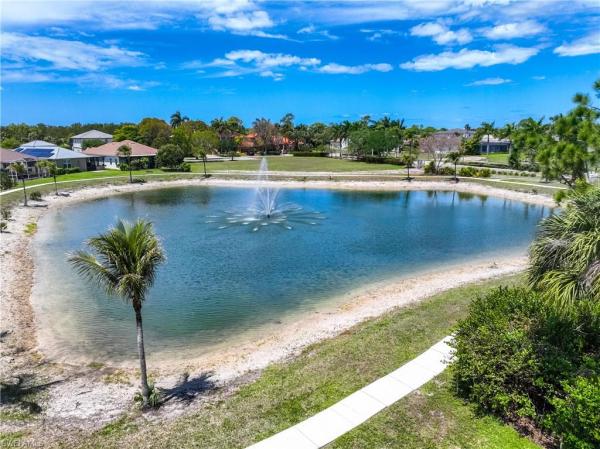 Coco Lakes, 2844 Coco Lakes Dr, Naples, Florida 34105, image 2