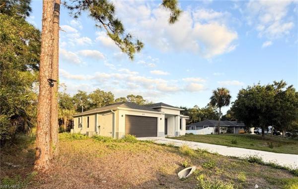 Lehigh Acres, 618 Sheldon Ave, Lehigh Acres, Florida 33936, image 2