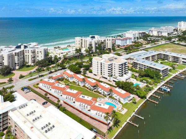 Holly Greens Villa, 3070 N Gulf Shore Blvd #209, Naples, Florida 34103, image 2