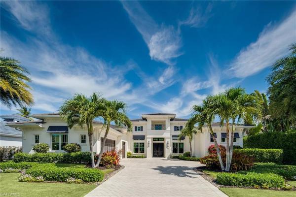 The Moorings, 705 Wedge Dr, Naples, Florida 34103, image 3