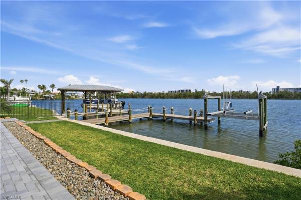 Laguna Shores, 8009 Lagoon Rd, Fort Myers Beach, Florida 33931, image 1