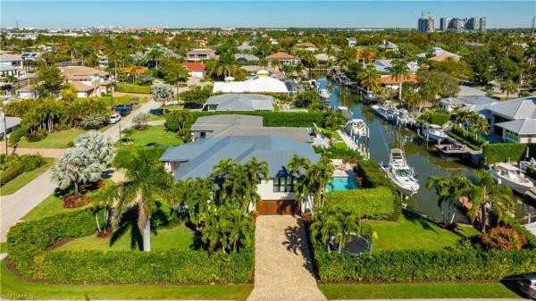Royal Harbor, 1585 Mullet Ln, Naples, Florida 34102, image 3
