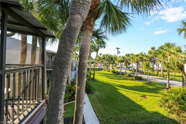 4030 Northlight Dr, Naples, Florida 34112, image 1