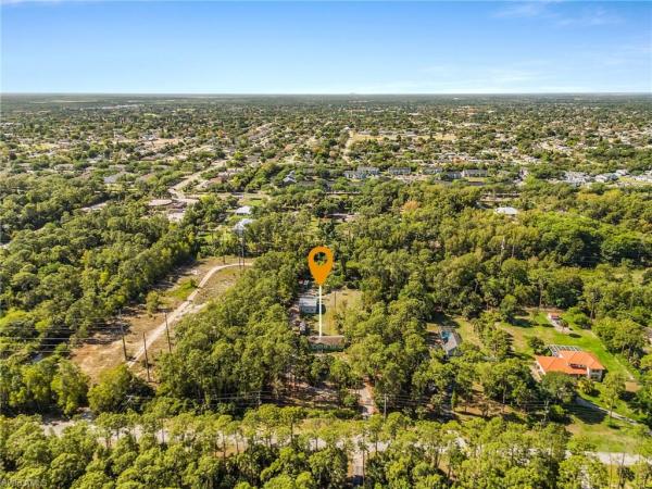 Logan Woods, 4870 Hawthorn Woods Way, Naples, Florida 34116, image 2
