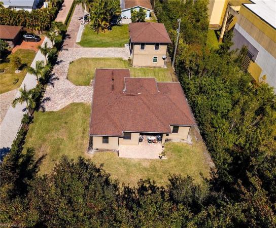 Rosemary Heights, 1386 Rosemary Ln, Naples, Florida 34103, image 2